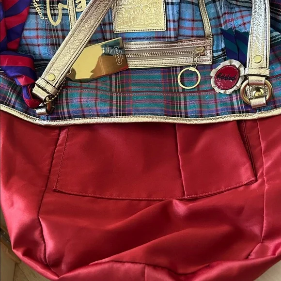 Coach Poppy Limited Edition Bella Plaid Bucket Tote 15887 - Picture 11 of 13